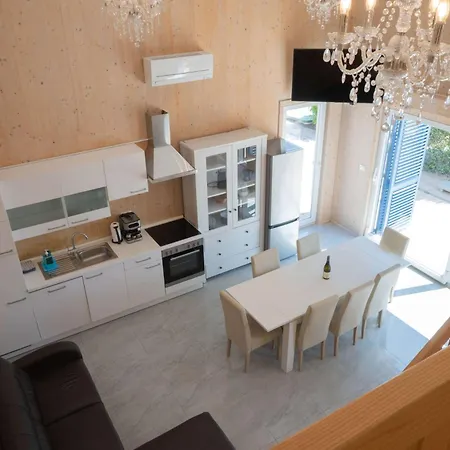 Porto Olive - Private 4 Bedroom Next To Piran & Portoroz Villa *