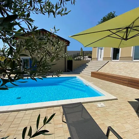 Porto Olive Heated Pool Near Piran & *