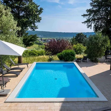 Porto Olive - Private 4 Bedroom Next To Piran & Portoroz Villa *